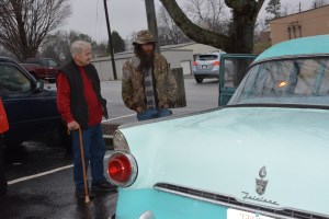 01 Greg Shook visits NGAAR # 35