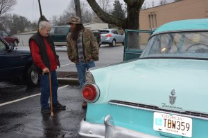 01 Greg Shook visits NGAAR # 36